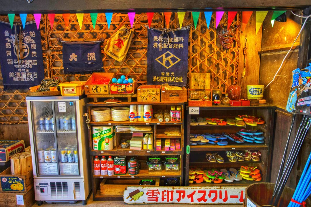管理棟の販売品の棚